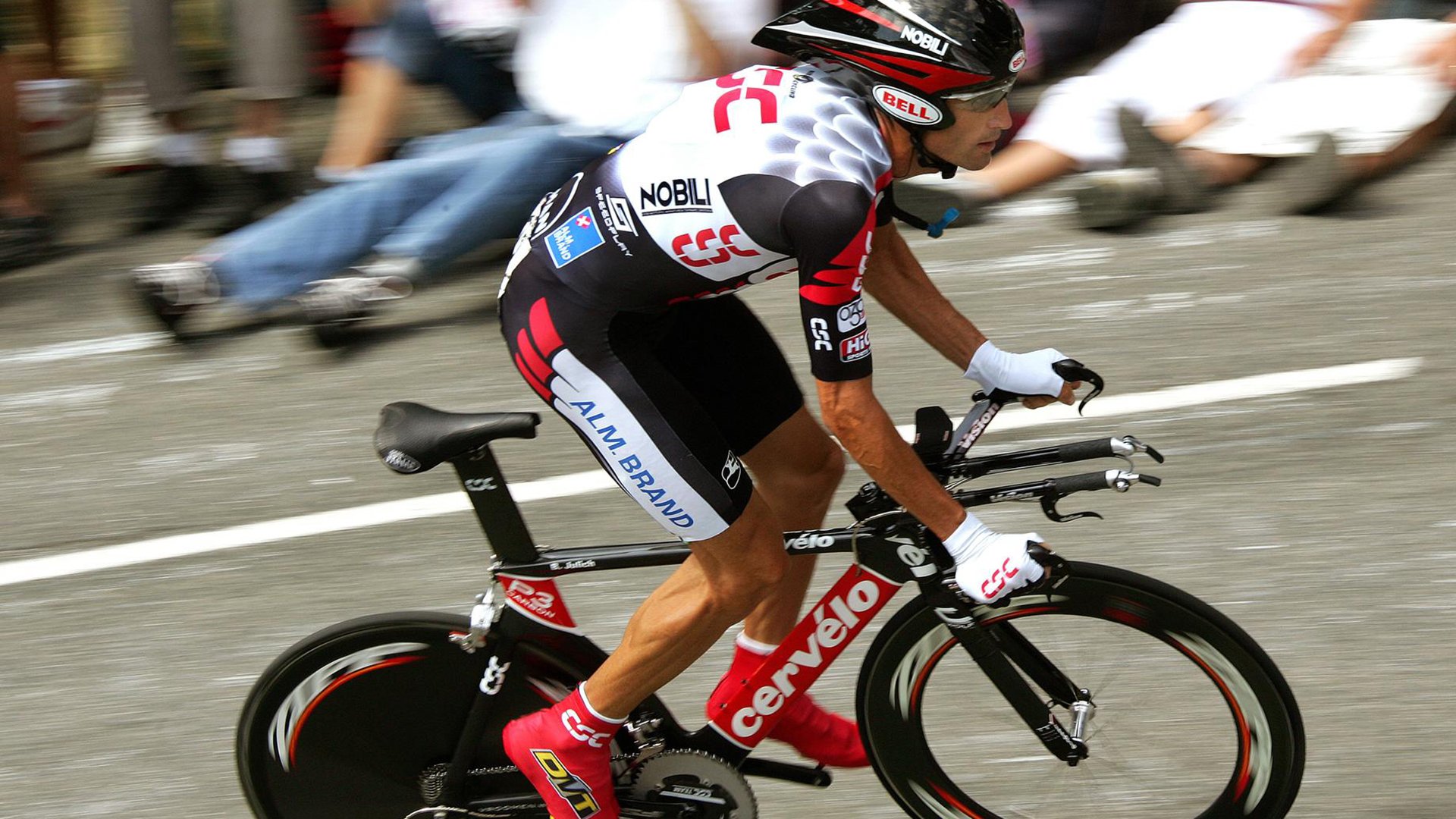 西格尔德松在巴黎奥运会手球比赛中展现出高水平的战术指导能力